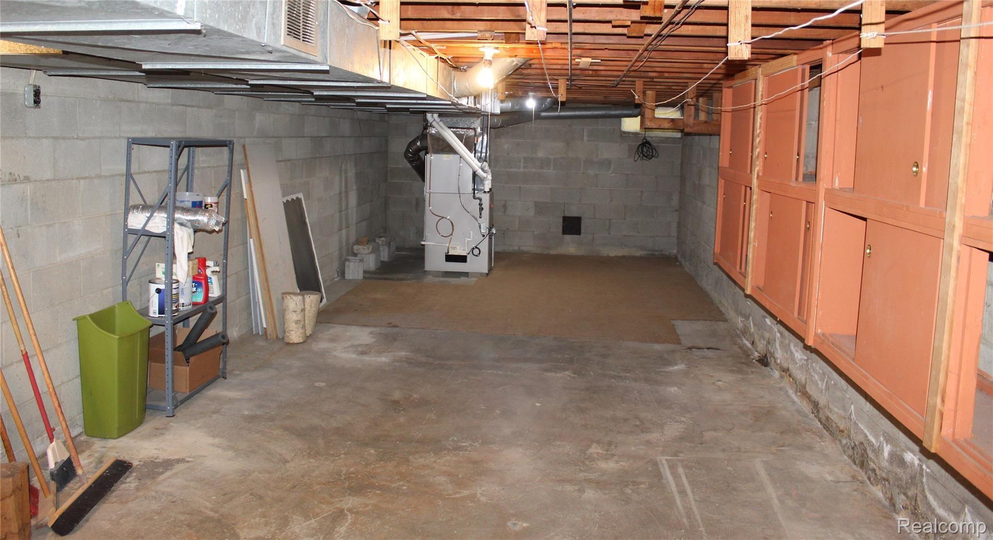 6229 Lucas Road Flint, MI 48506 - Photo 26 of 43 IMG_5912.JPG