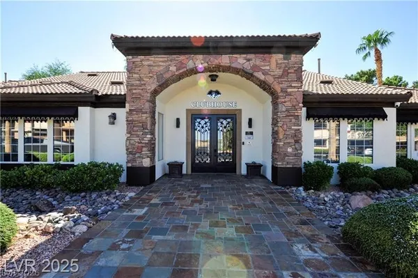 $1,350 | 231 West Horizon Ridge Parkway, Unit 1113, Henderson, NV 89012