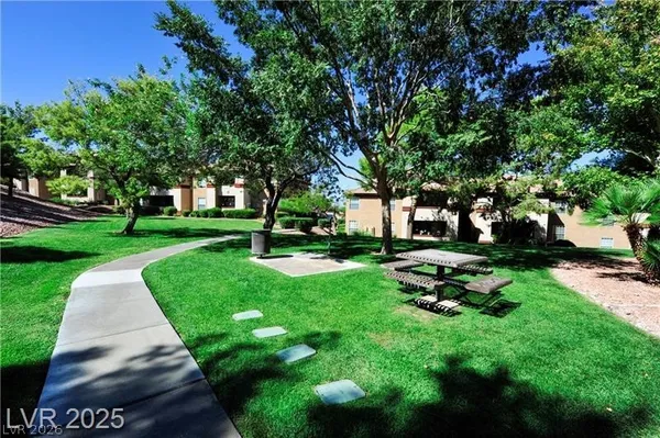 $1,350 | 231 West Horizon Ridge Parkway, Unit 1113, Henderson, NV 89012