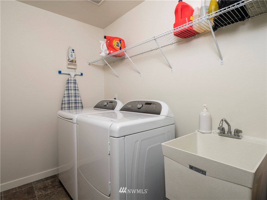 21914 78th Place West Edmonds, WA 98026 - Photo 22 of 25