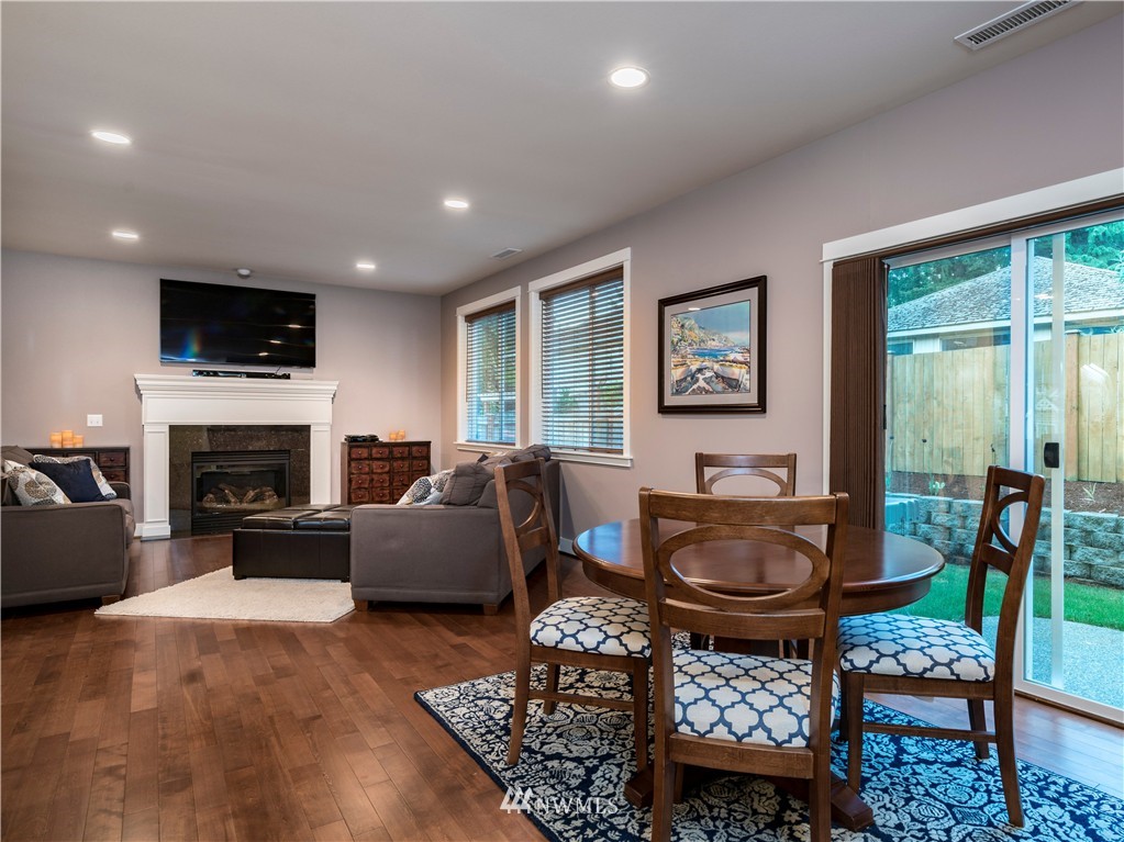 21914 78th Place West Edmonds, WA 98026 - Photo 9 of 25