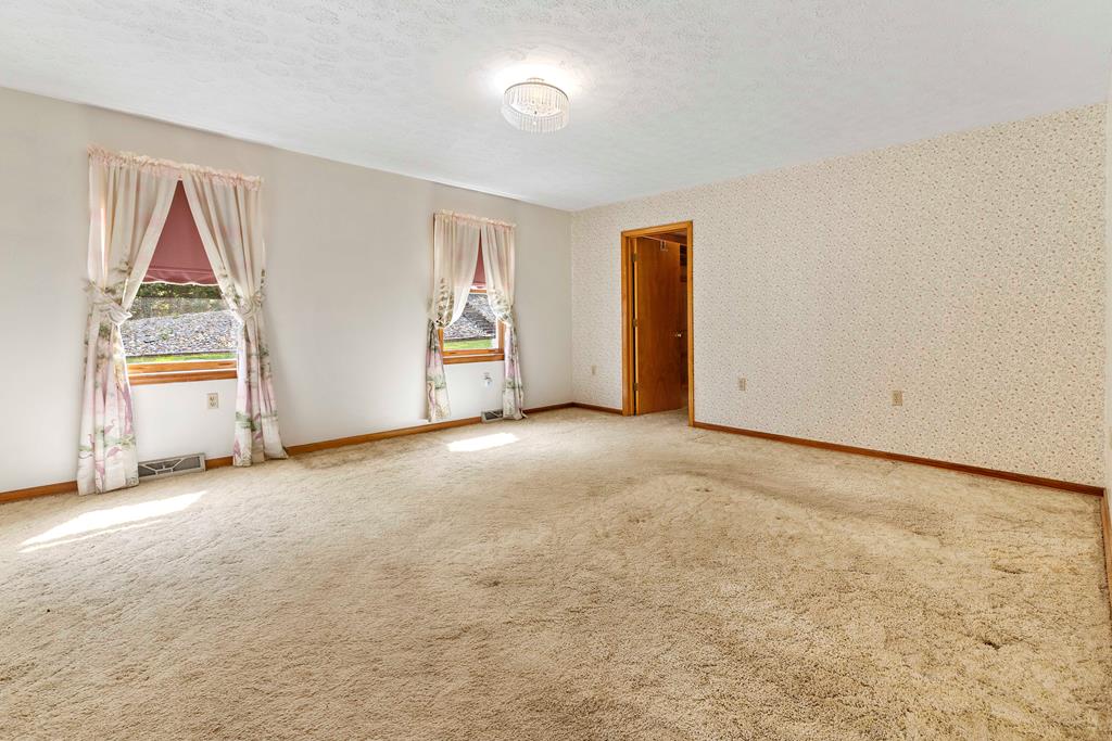 2752 Wysor Road Draper, VA 24324 - Photo 53 of 68 Gallery Image 53