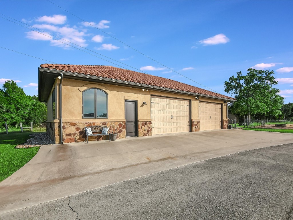 600 County Road 257 Liberty Hill, TX 78642 - Photo 28 of 30 Detached Workshop