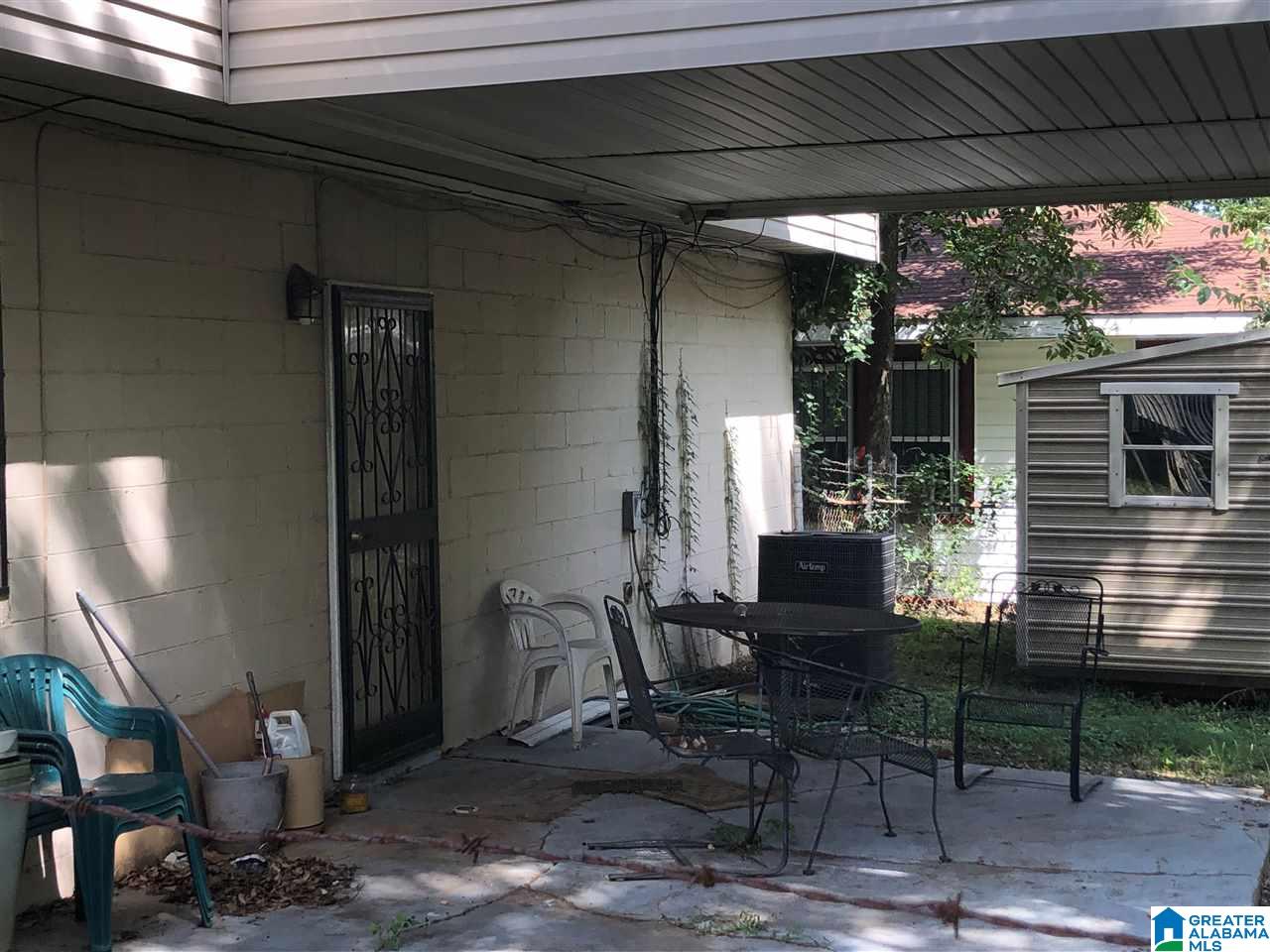 917 26th Street Southwest Birmingham, AL 35211 - Photo 4 of 20
