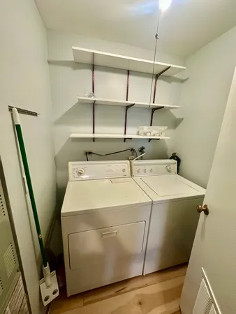 $2,100 | 330 Hampton Court, Unit D, Bloomingdale, IL 60108