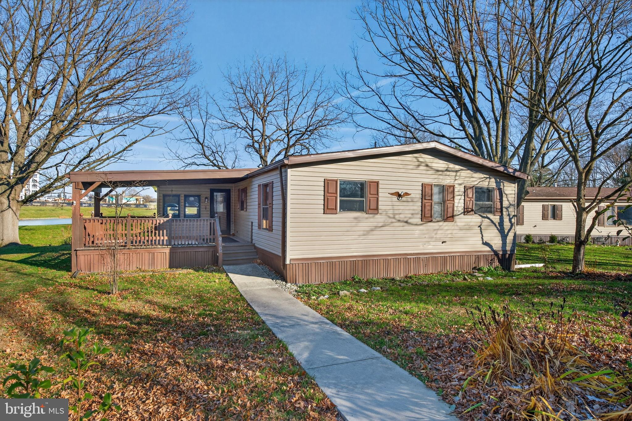 918 Krista Court Lancaster, PA 17601 - Photo 2 of 43 a front view of a house with garden