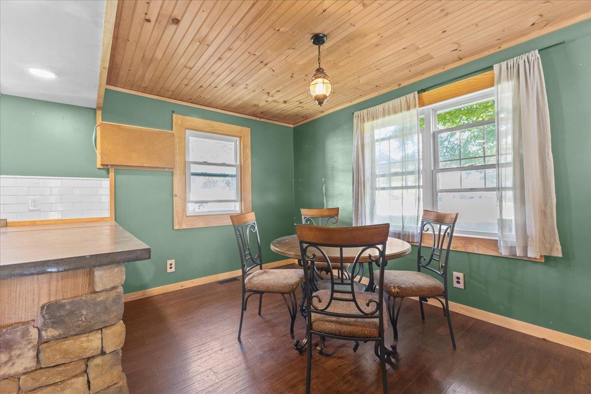 239 Everest Road Milton, VT 05468 - Photo 12 of 24