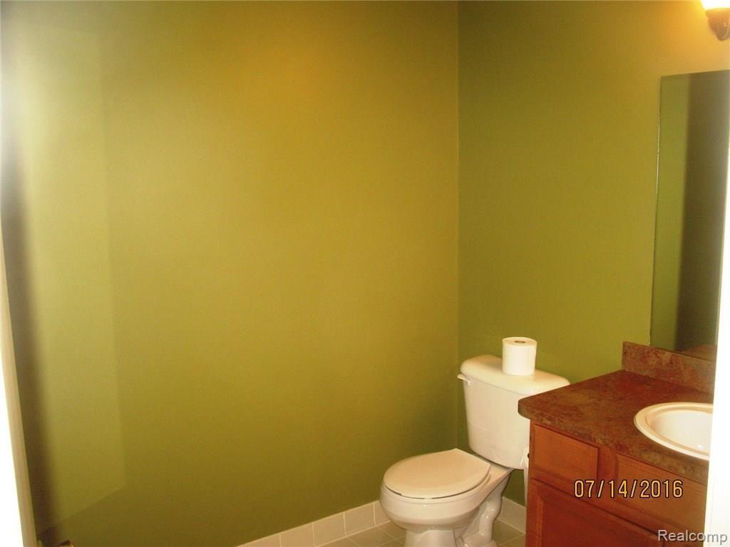 45781 Heather Ridge Drive, Unit 230 Macomb, MI 48044 - Photo 7 of 30 IMG_0348.JPG