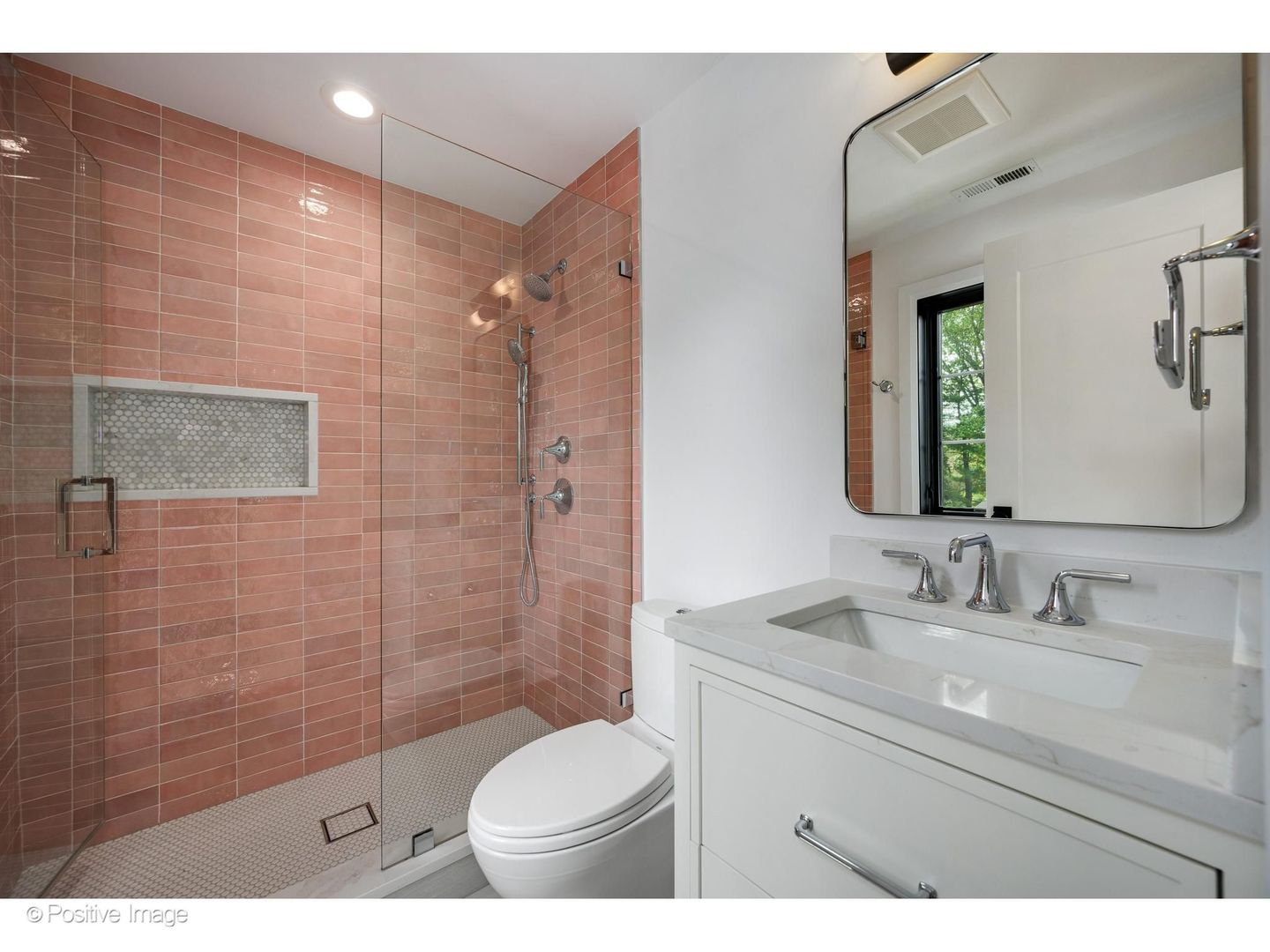 1851 Oakwood Road Northbrook, IL 60062 - Photo 23 of 56