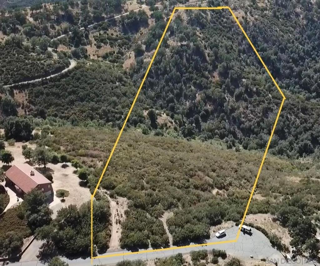 3885 Eagle Ridge Julian, CA 92036 - Photo 1 of 17 a view of a backyard