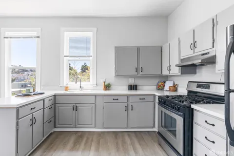 $1,250,000 | 1762-1764 Quesada Avenue, San Francisco, CA 94124