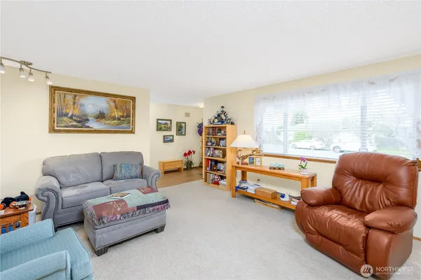$449,000 | 343 West Hemlock Street, Sequim, WA 98382
