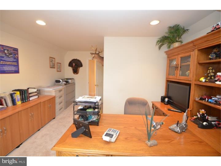 6340 Tollgate Road Zionsville, PA 18092 - Photo 15 of 24 Gallery Image 15
