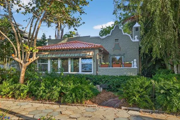 $1,300,000 | 745 16th Avenue Northeast, St. Petersburg, FL 33704