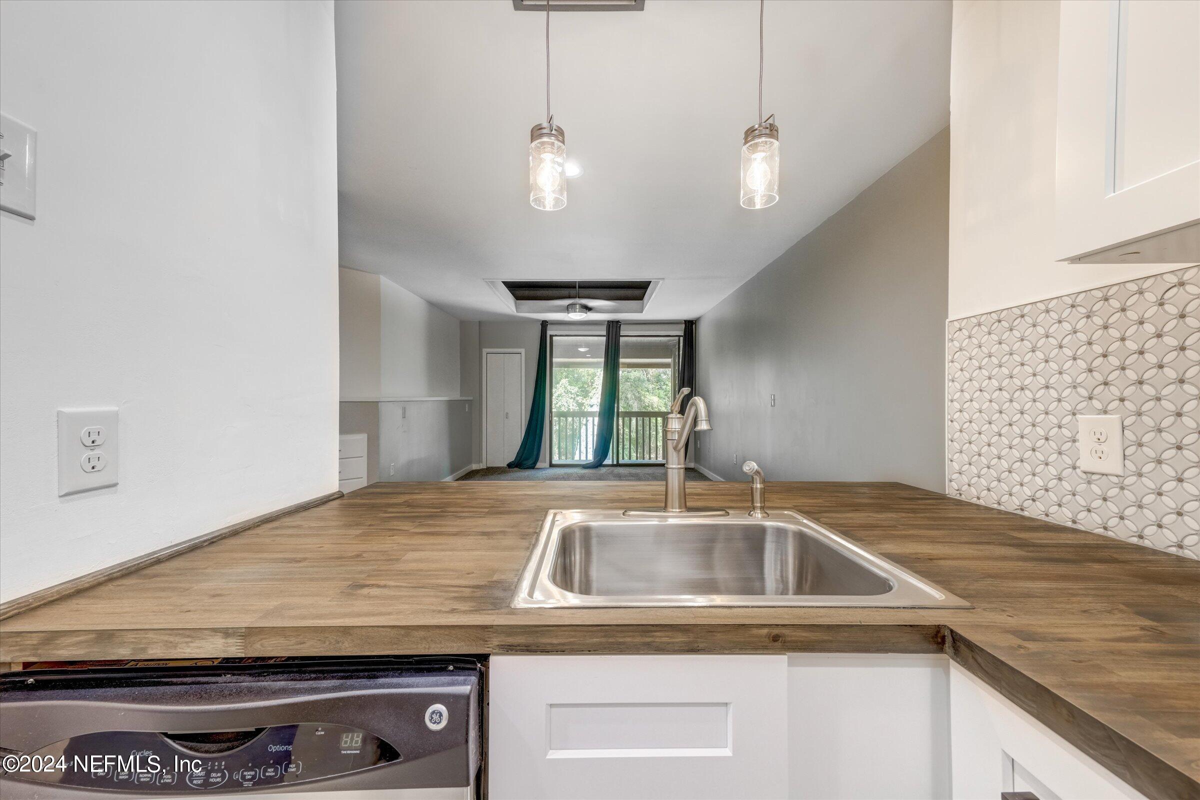 2970 Ravines Road, Unit 1328 Middleburg, FL 32068 - Photo 12 of 28 Kitchen