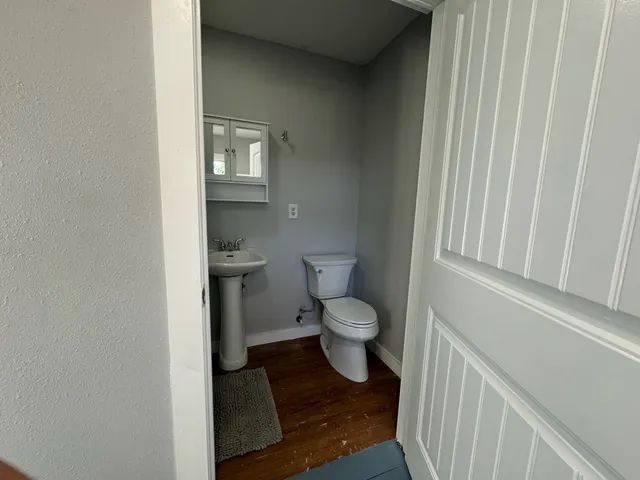 $800 | 511 Main Street, Martindale, TX 78655