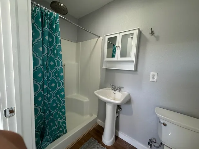 $800 | 511 Main Street, Martindale, TX 78655