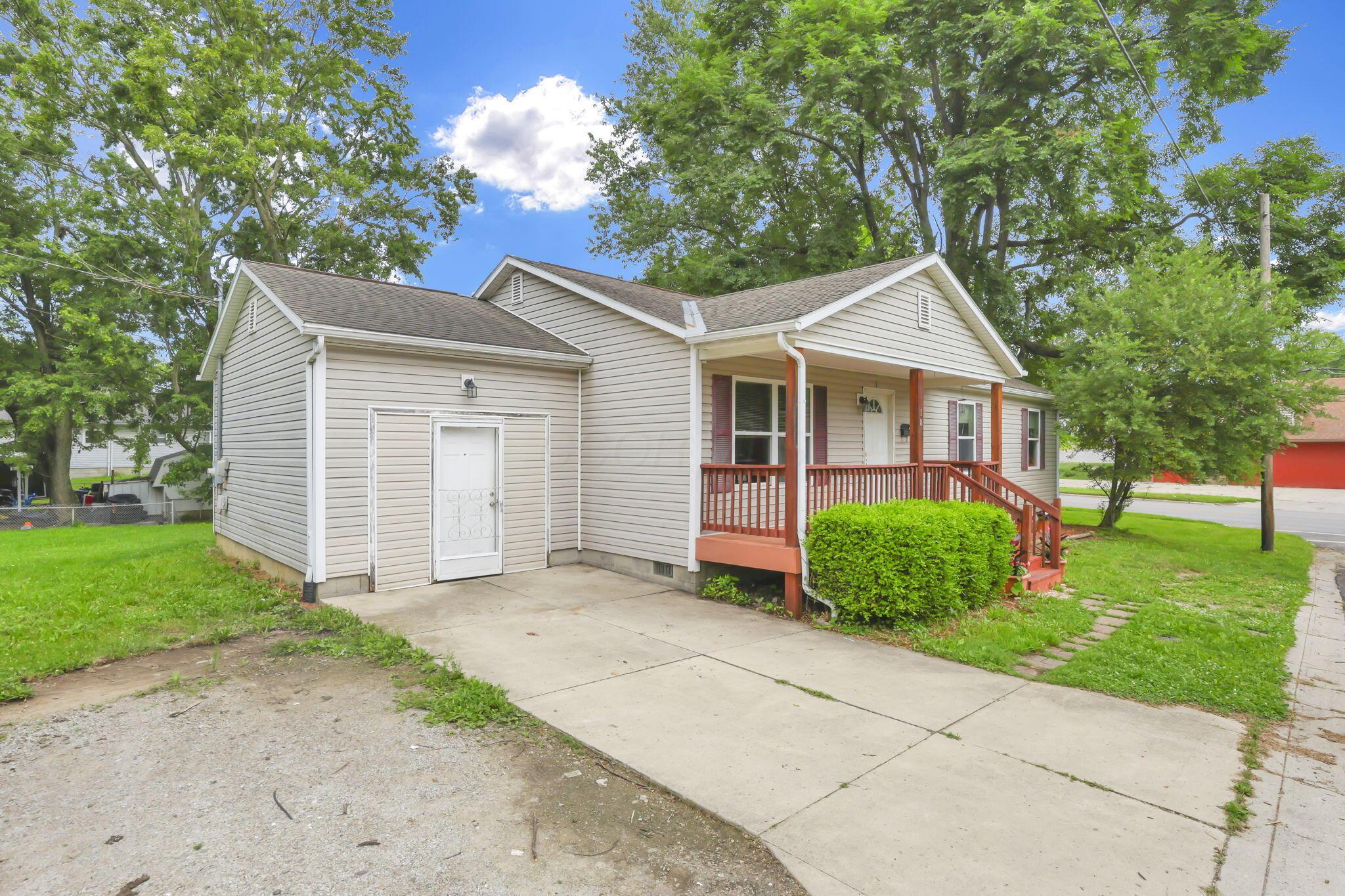 18 Neil Street Delaware, OH 43015 - Photo 3 of 20 3-web-or-mls-IMG_1916