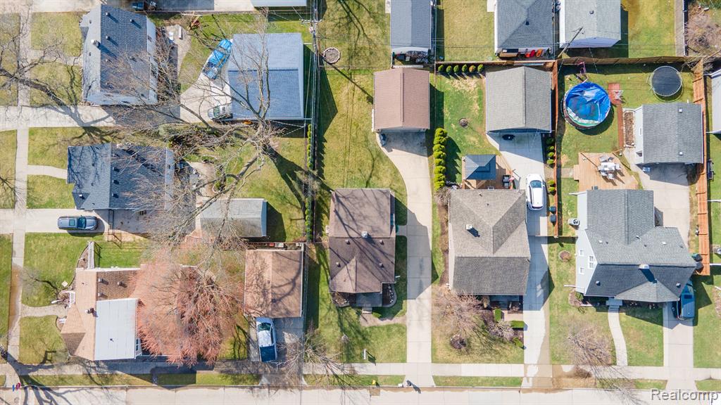 1849 Oxford Road Berkley, MI 48072 - Photo 8 of 53 Gallery Image 8
