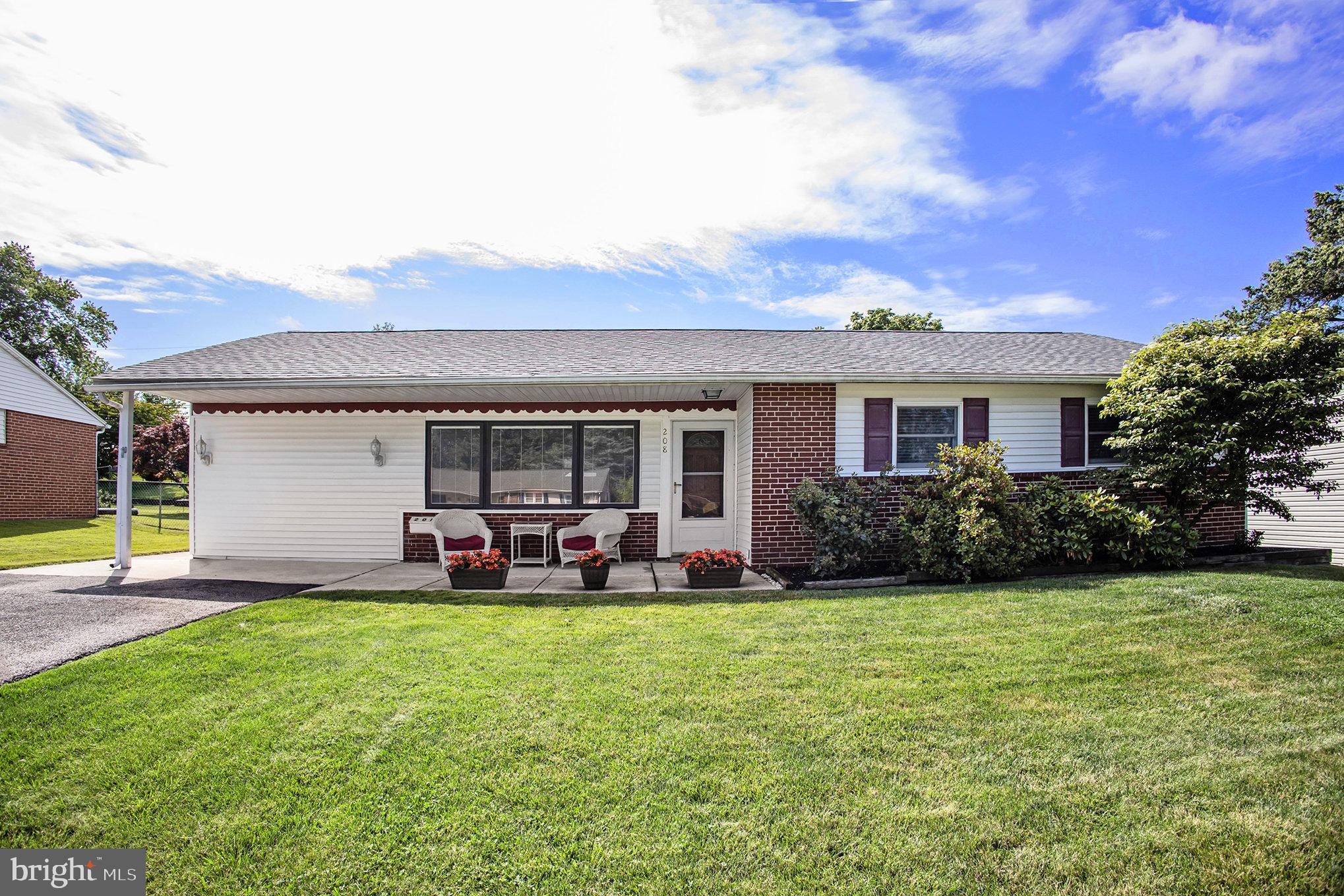 208 Bryans Road Norristown, PA 19401 - Photo 3 of 31 Gallery Image 3