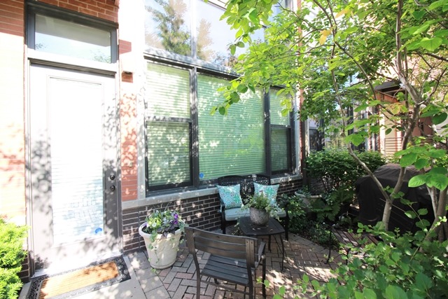 914 North Larrabee Street Chicago, IL 60610 - Photo 20 of 23