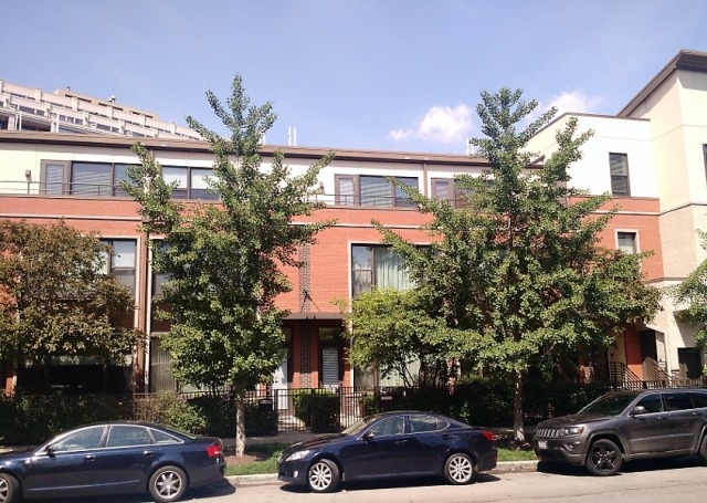 914 North Larrabee Street Chicago, IL 60610 - Photo 2 of 23