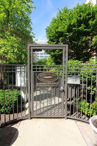 914 North Larrabee Street Chicago, IL 60610 - Photo 23 of 23