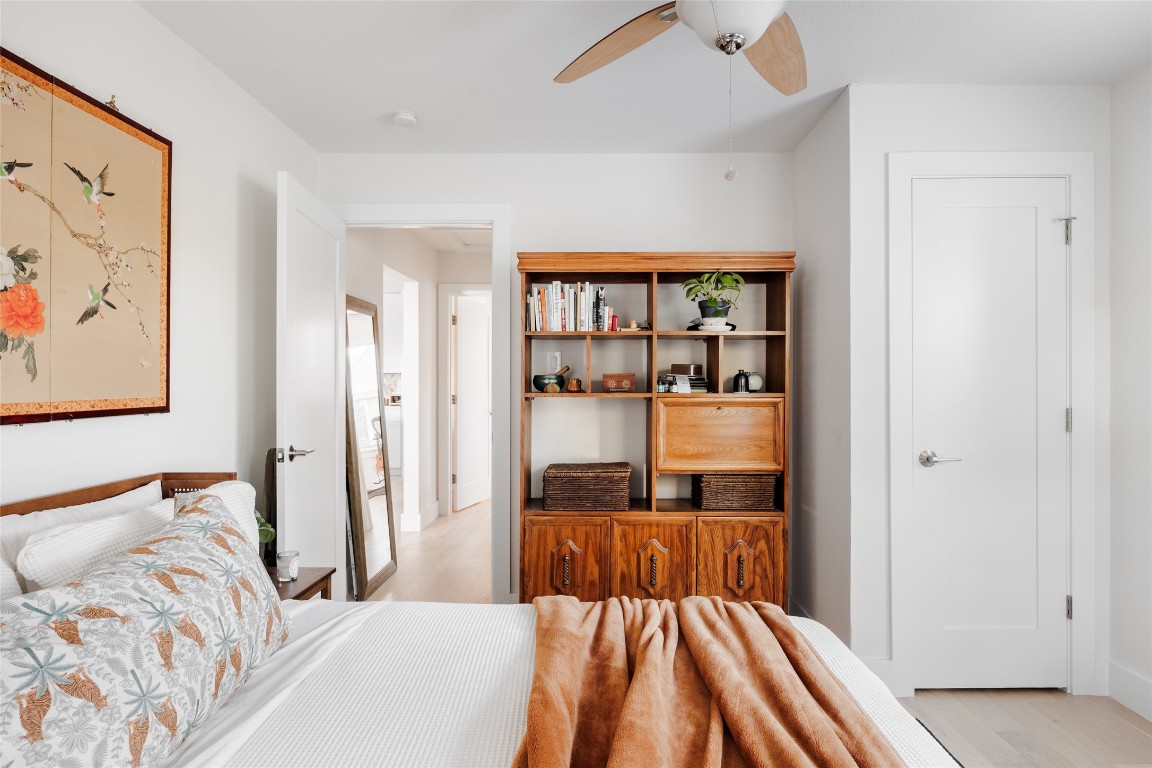 827 Gullett Street Austin, TX 78702 - Photo 14 of 40