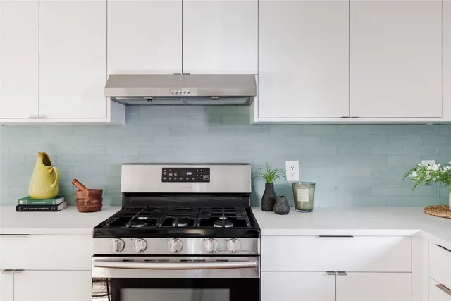 $699,000 | 827 Gullett Street, Austin, TX 78702