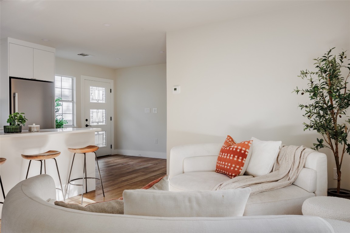 827 Gullett Street Austin, TX 78702 - Photo 29 of 40