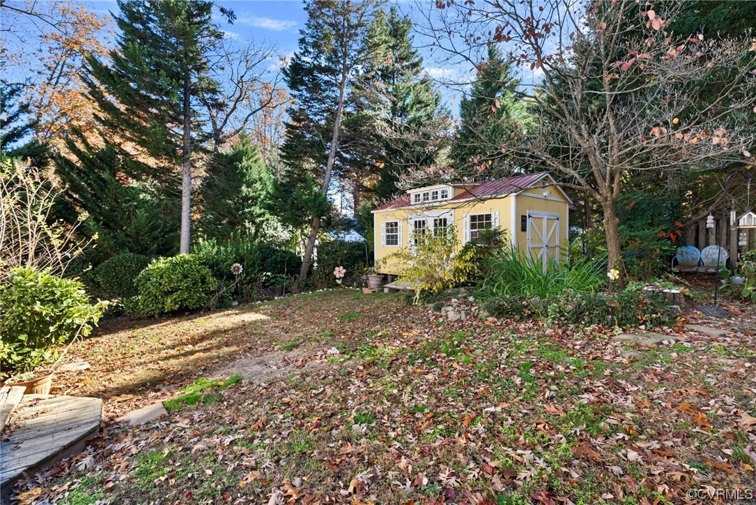 3319 Ludgate Road Chester, VA 23831 - Photo 33 of 47 a front view of a house with garden