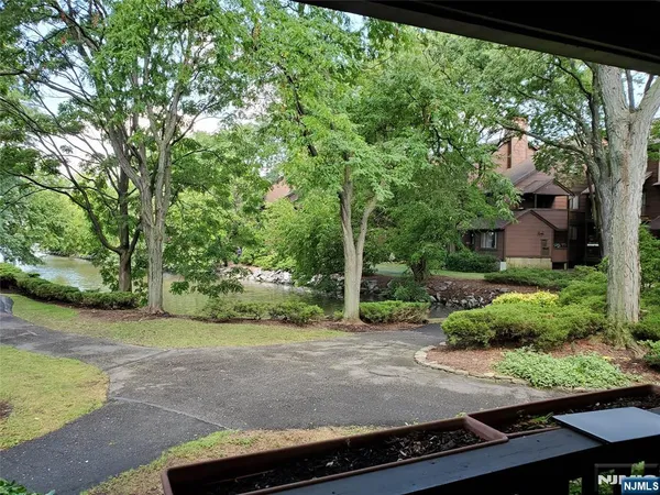 $3,300 | 336 Sea Isle Key, Secaucus, NJ 07094