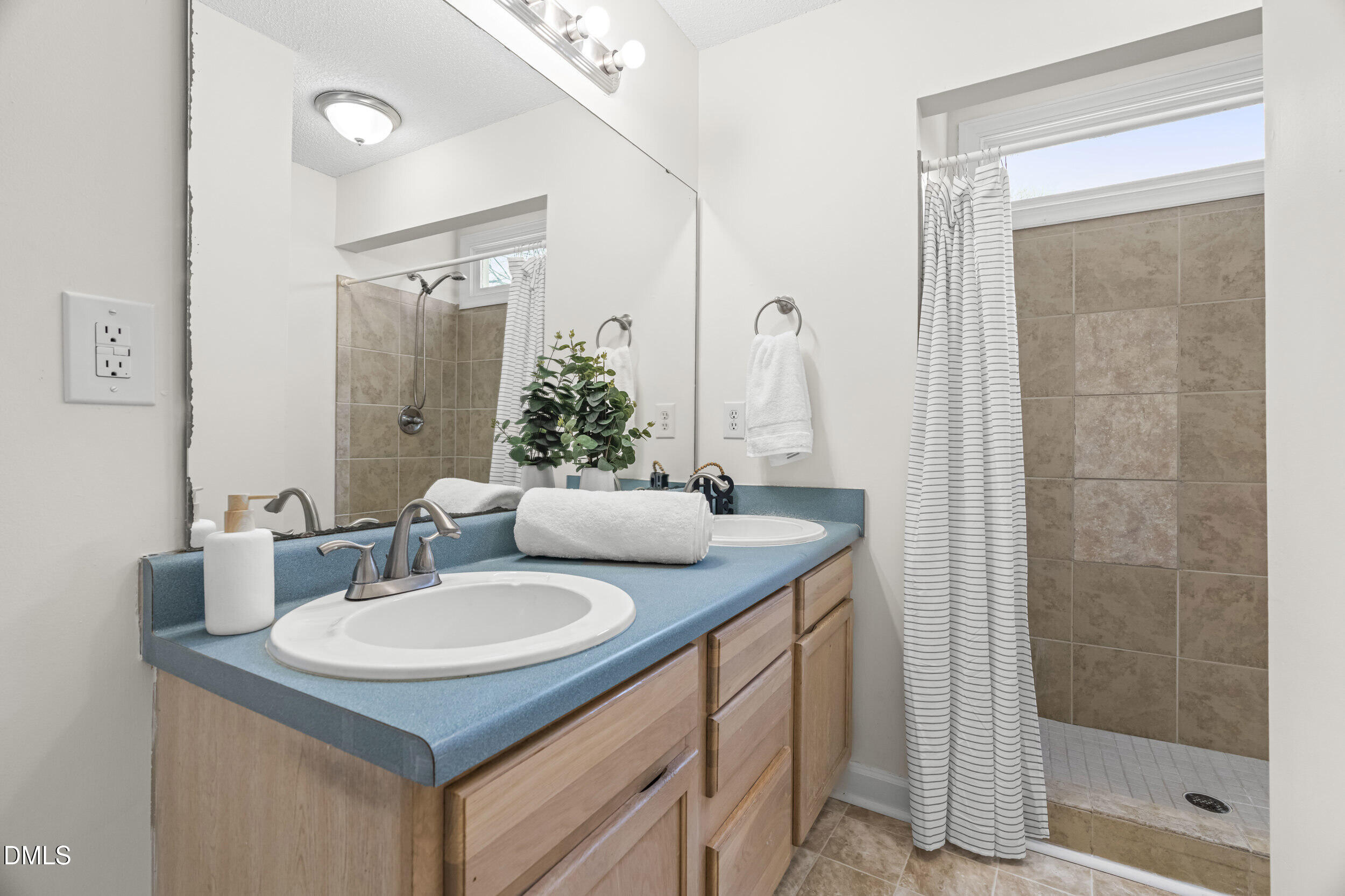 5213 Pronghorn Lane Raleigh, NC 27610 - Photo 15 of 29 dsc03166