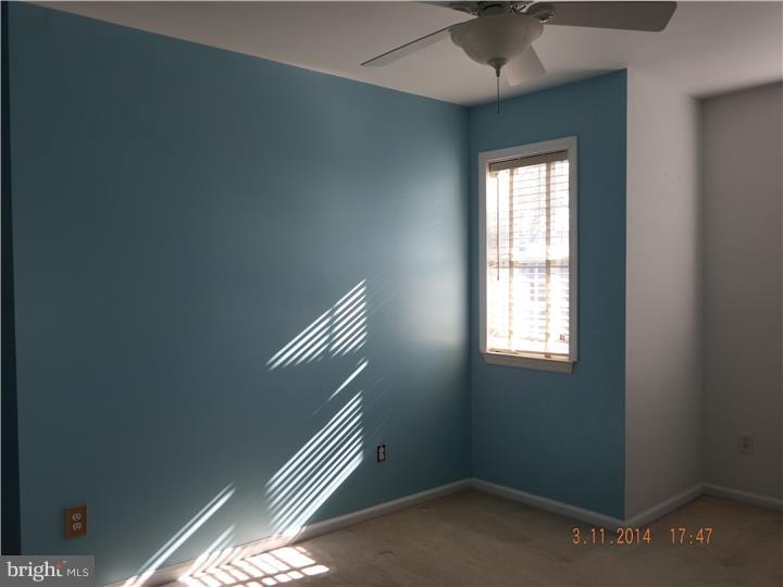 211 Springvalley Way Aston, PA 19014 - Photo 14 of 18 Bedroom 3
