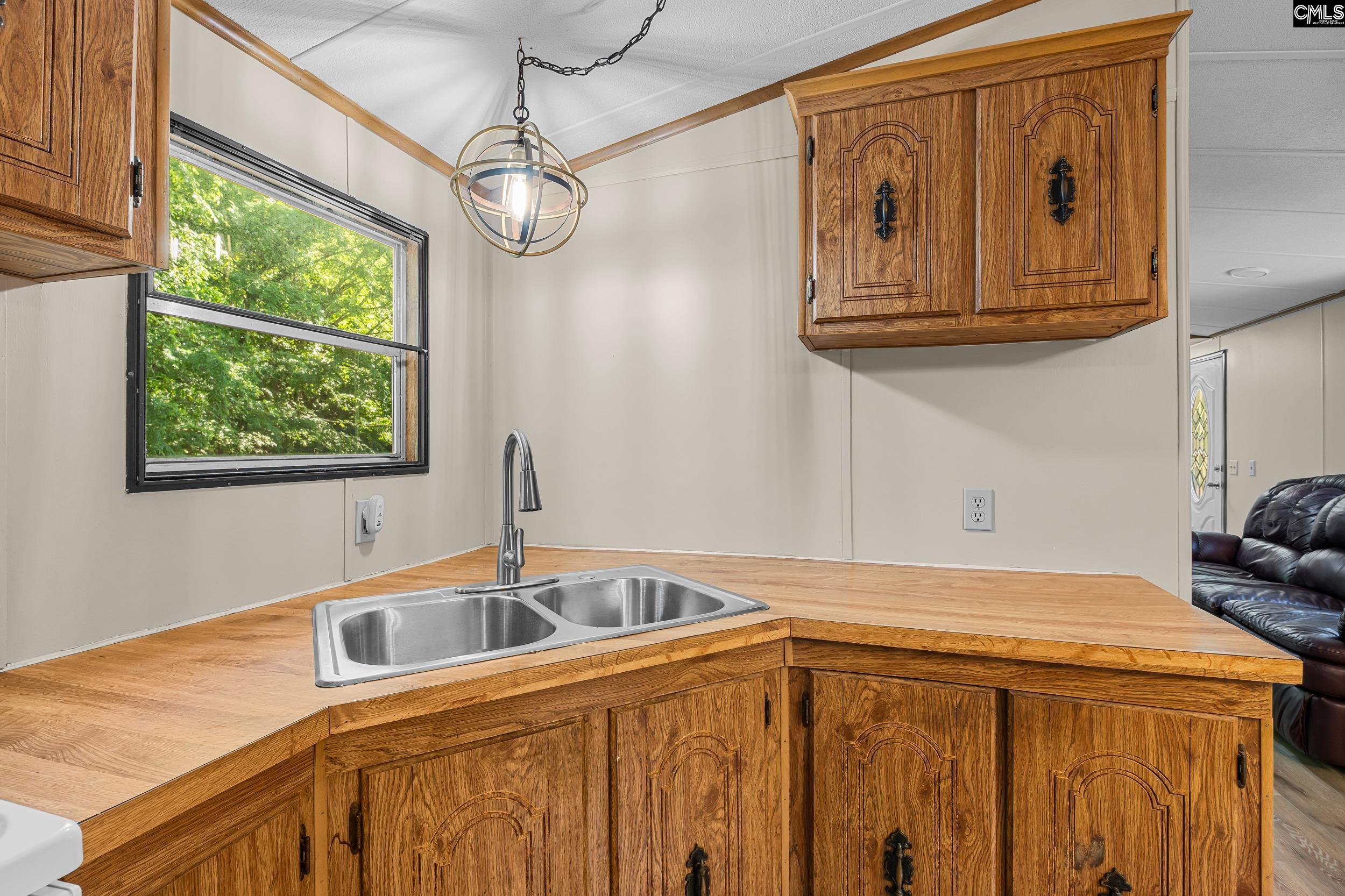 1107 Sandalwood Road Leesville, SC 29070 - Photo 9 of 29