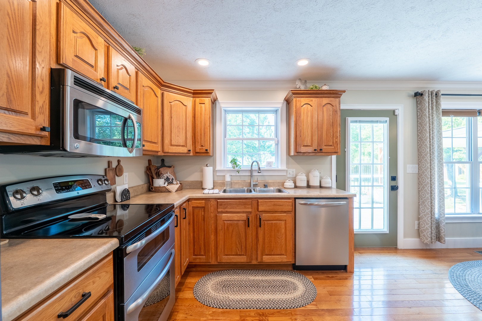 923 Sycamore Road Carbondale, IL 62901 - Photo 19 of 61