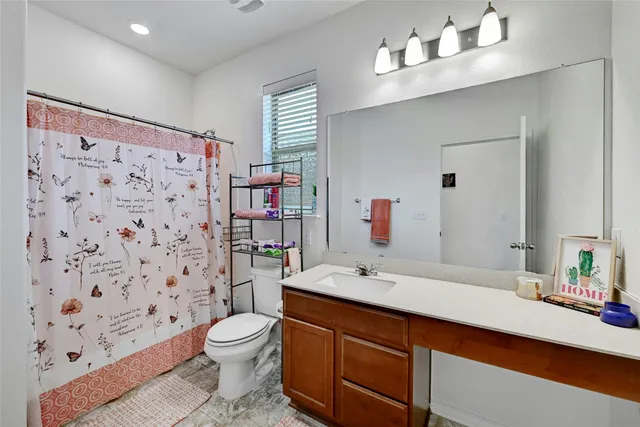 a view of kitchen with washer and dryer