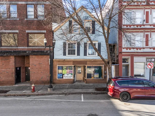 $249,995 | 337 Lisbon Street, Lewiston, ME 04240