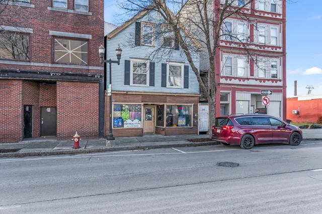 $249,995 | 337 Lisbon Street, Lewiston, ME 04240
