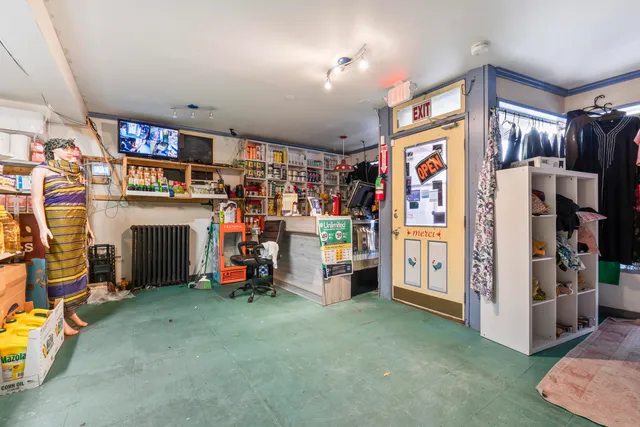 $249,995 | 337 Lisbon Street, Lewiston, ME 04240