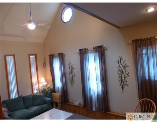 202 Georges Road Dayton, NJ 08810 - Photo 14 of 25 Gallery Image 14