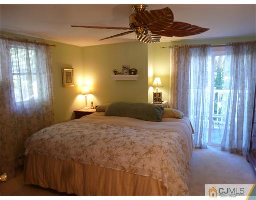 202 Georges Road Dayton, NJ 08810 - Photo 15 of 25 Gallery Image 15