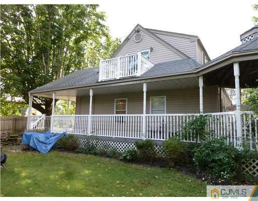 202 Georges Road Dayton, NJ 08810 - Photo 3 of 25 Gallery Image 3