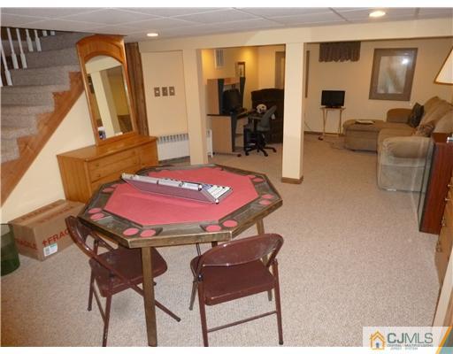 202 Georges Road Dayton, NJ 08810 - Photo 21 of 25 Gallery Image 21