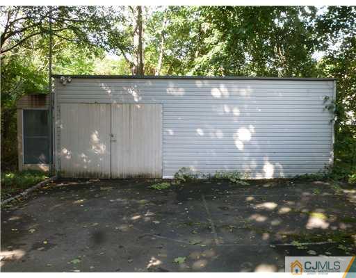 202 Georges Road Dayton, NJ 08810 - Photo 25 of 25 Gallery Image 25