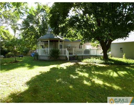 202 Georges Road Dayton, NJ 08810 - Photo 5 of 25 Gallery Image 5