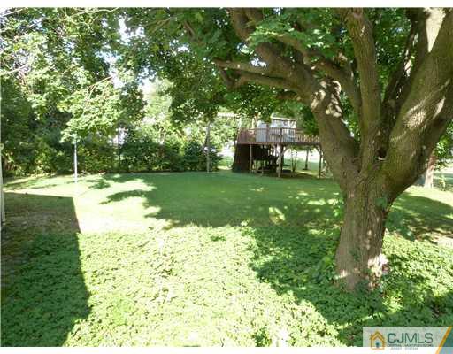202 Georges Road Dayton, NJ 08810 - Photo 6 of 25 Gallery Image 6