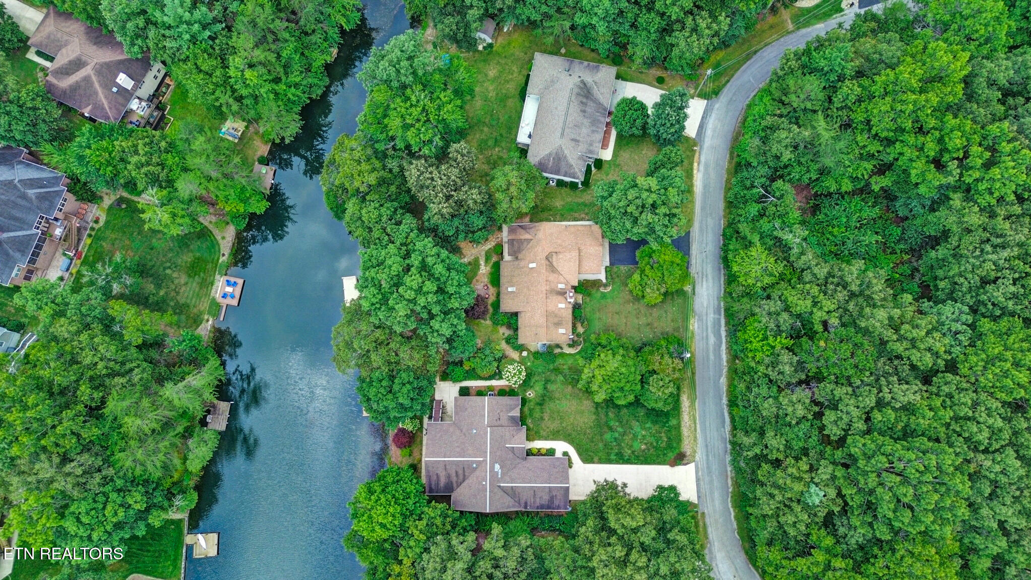 136 Dalefield Loop Crossville, TN 38558 - Photo 5 of 41 dji_0126-dji_0128