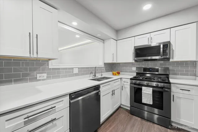 $185,000 | 500 Chase Drive, Unit 12, Clarendon Hills, IL 60514