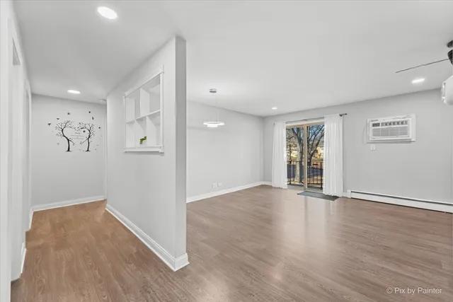 $185,000 | 500 Chase Drive, Unit 12, Clarendon Hills, IL 60514